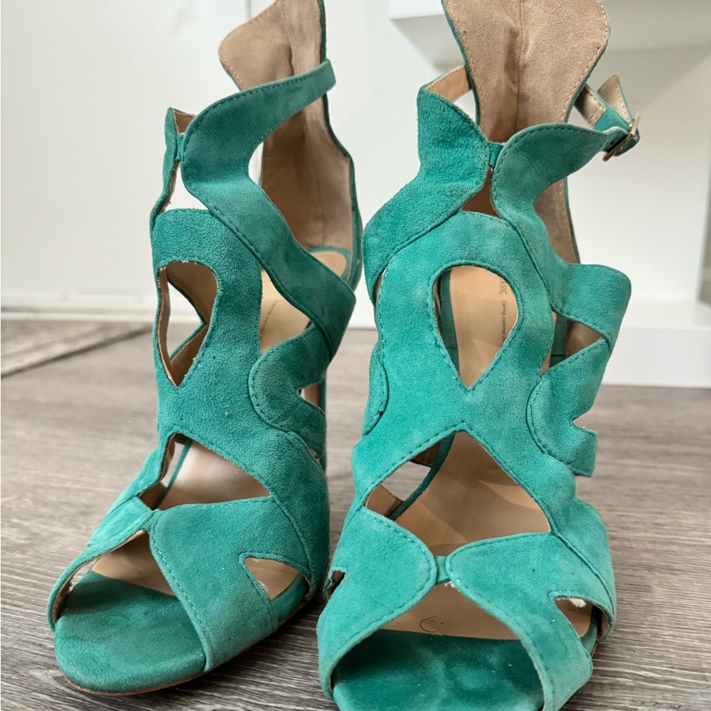 Zara Turquoise Cut out Heels - Picture 5 of 9